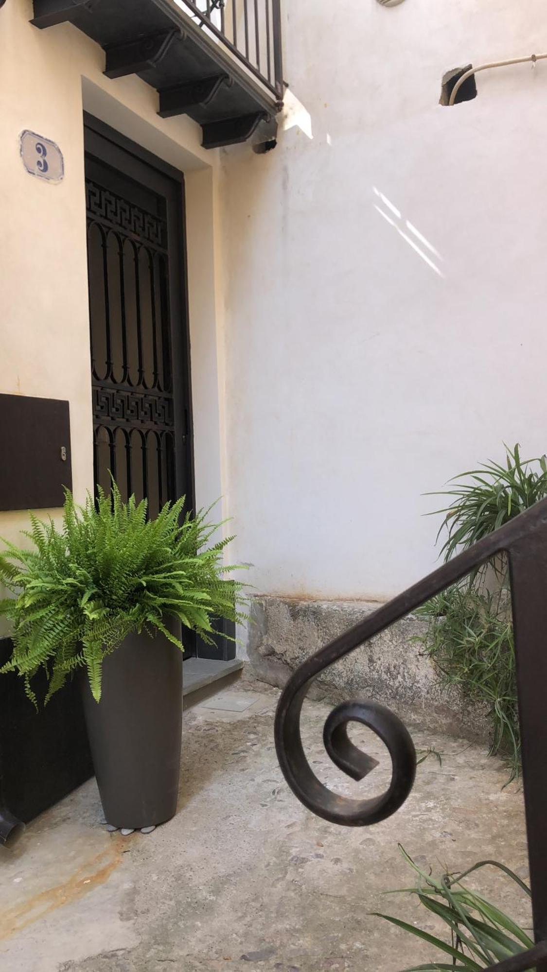 Apartamento Al Cortile Del Seminario Cefalú Exterior foto